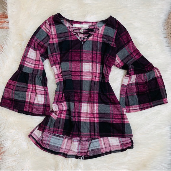 Plaid hi-low shirt